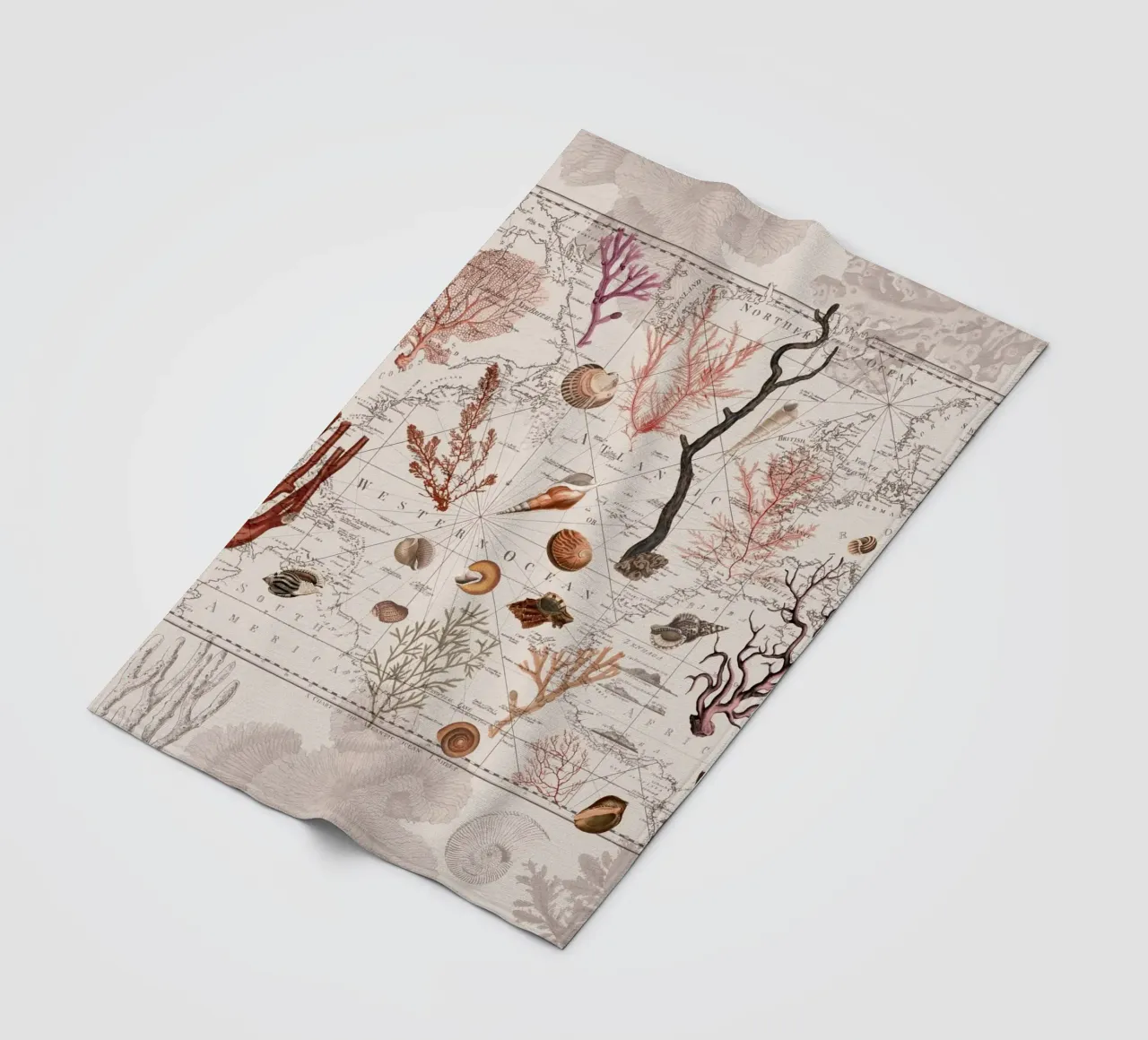 Nostalgia dell'oceano vintage coperta in pile da Andrea Haase Vintage World