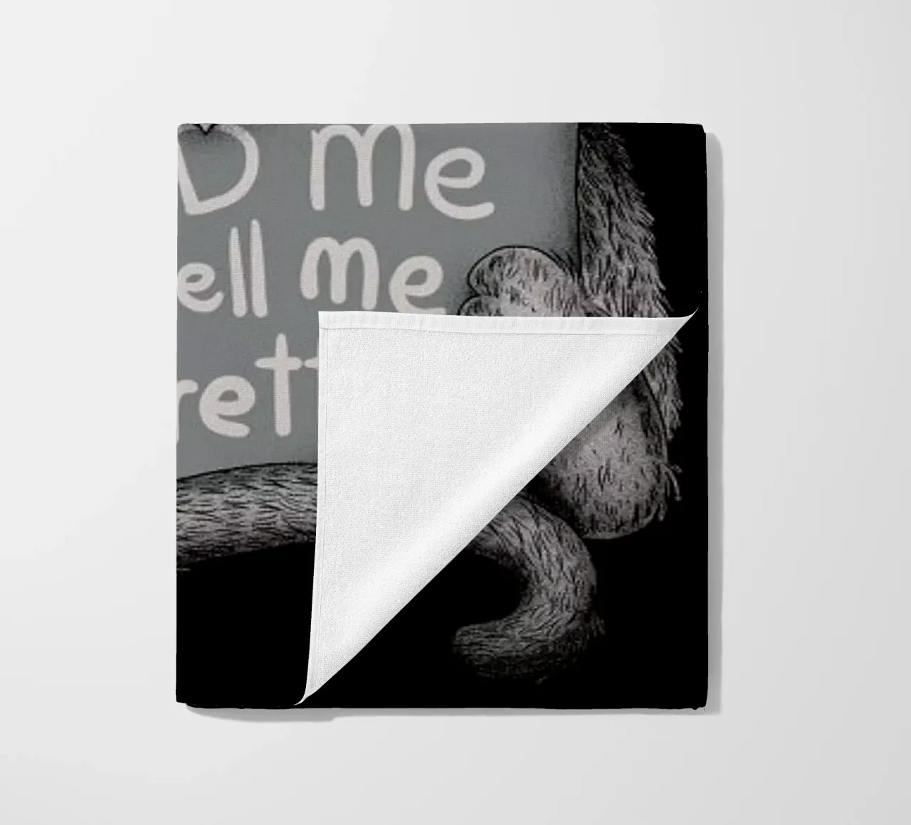 Feed Me and Tell Me I'm Pretty telo mare da Tobe Fonseca