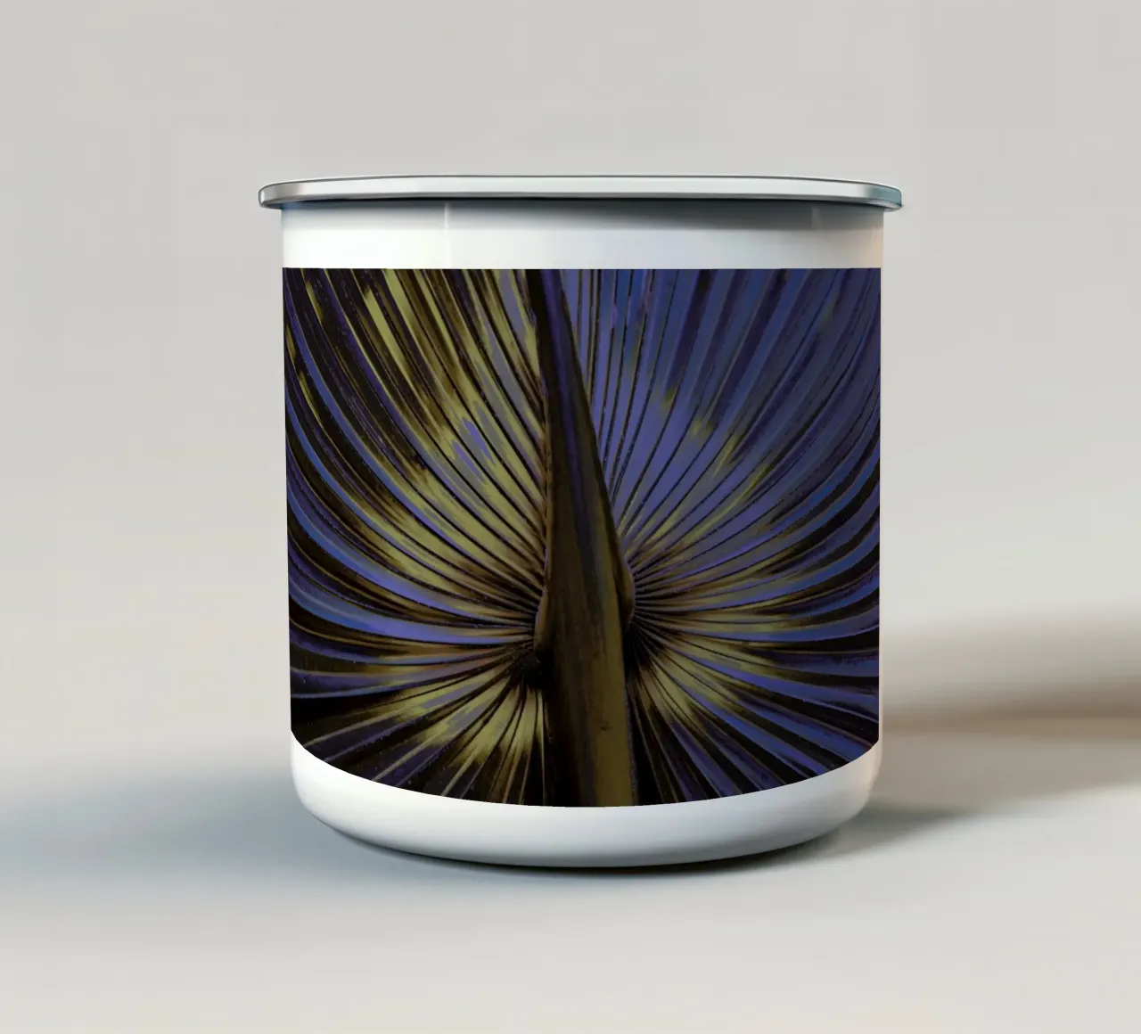 Palm II tazza in smalto da Elena Veronese