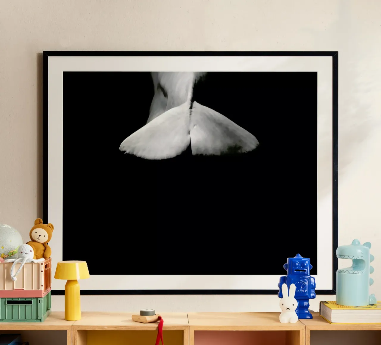 Beluga Whale 4 poster con telaio in alluminio da In Full Color