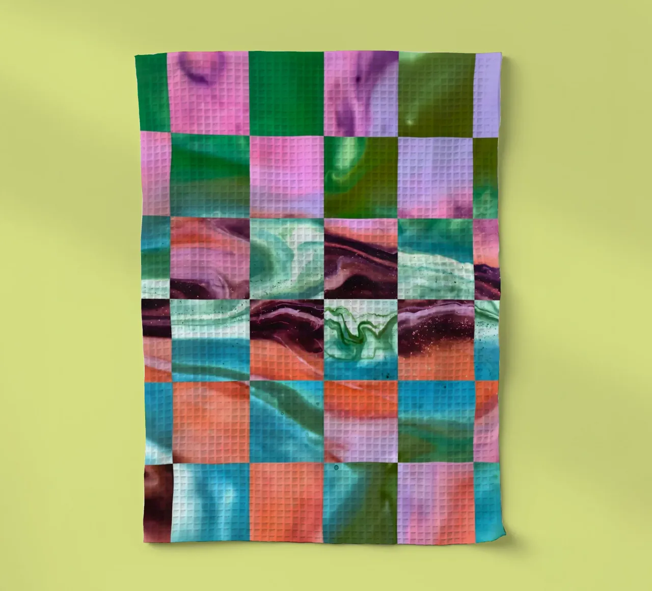Mood Waves Fluid Checkerboard Geschirrtuch von 83oranges