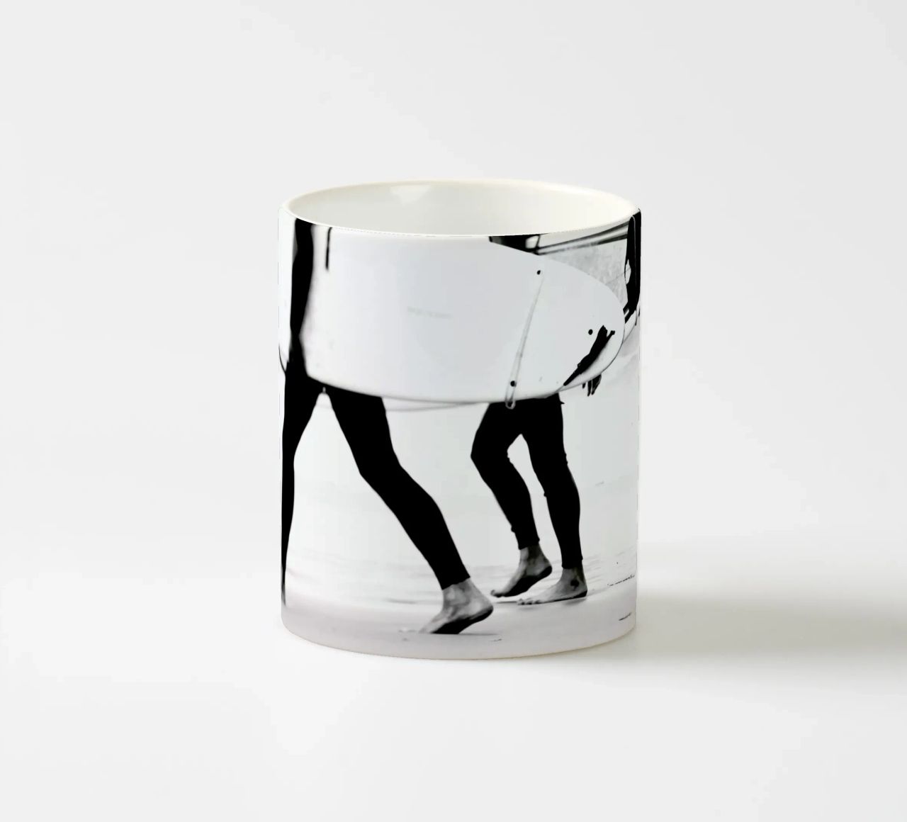 Catch a Wave I tazza in ceramica da Ingrid Beddoes