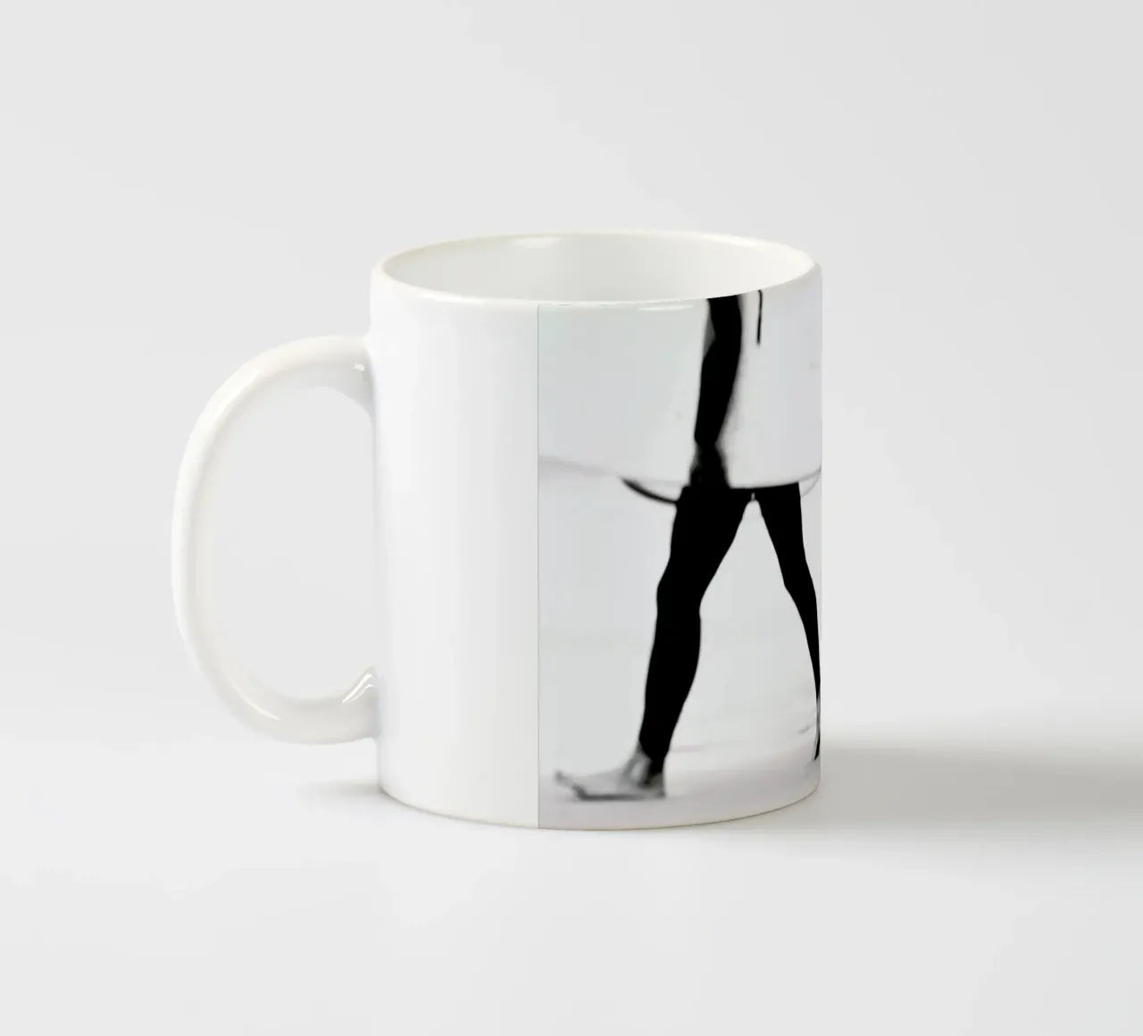Catch a Wave I Keramik Tasse von Ingrid Beddoes
