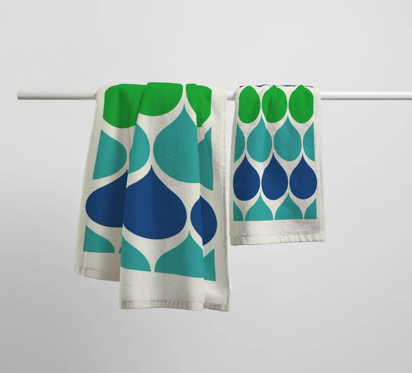 Raindrops towel by Bo Lundberg