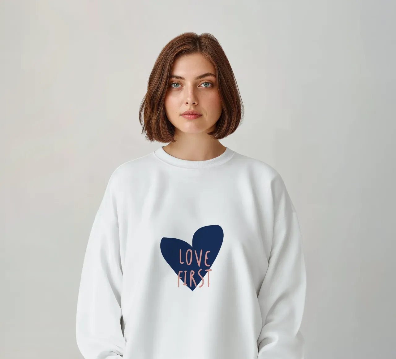 Love fist felpa da Constanze Art Direction