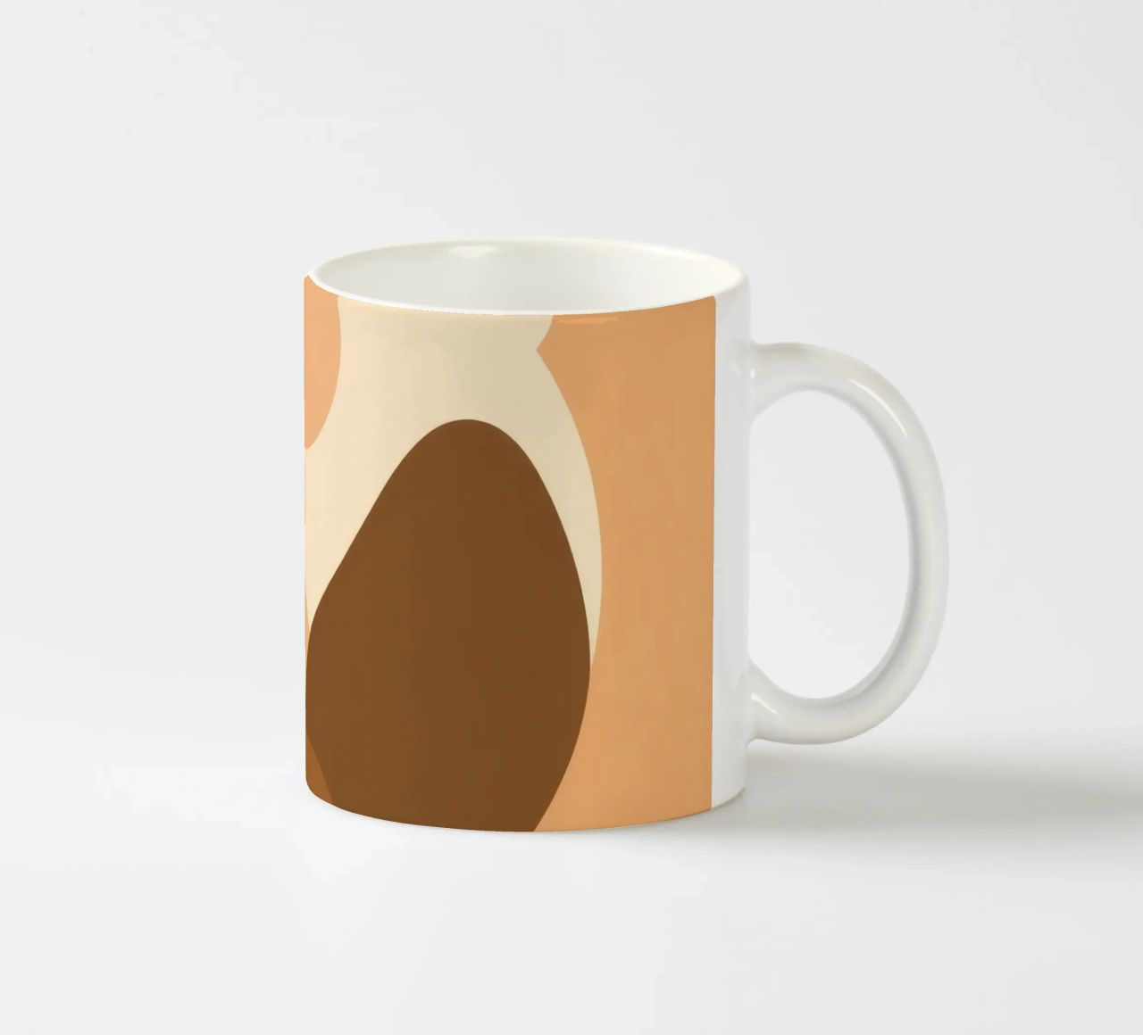Design unico con elementi astratti e colori tenui tazza in ceramica da DesignDoodle