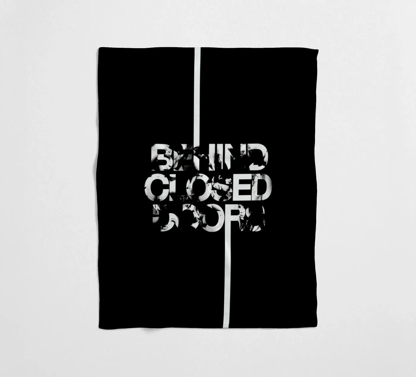 Behind Closed fleecedeken van Petros Afshar