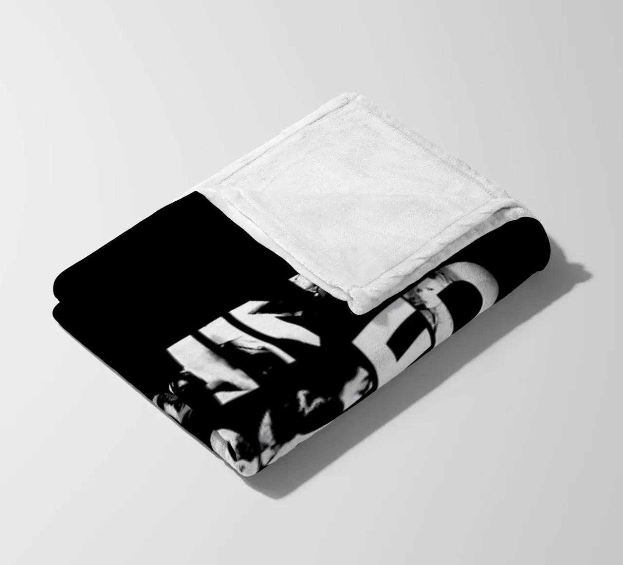 Behind Closed fleecedeken van Petros Afshar