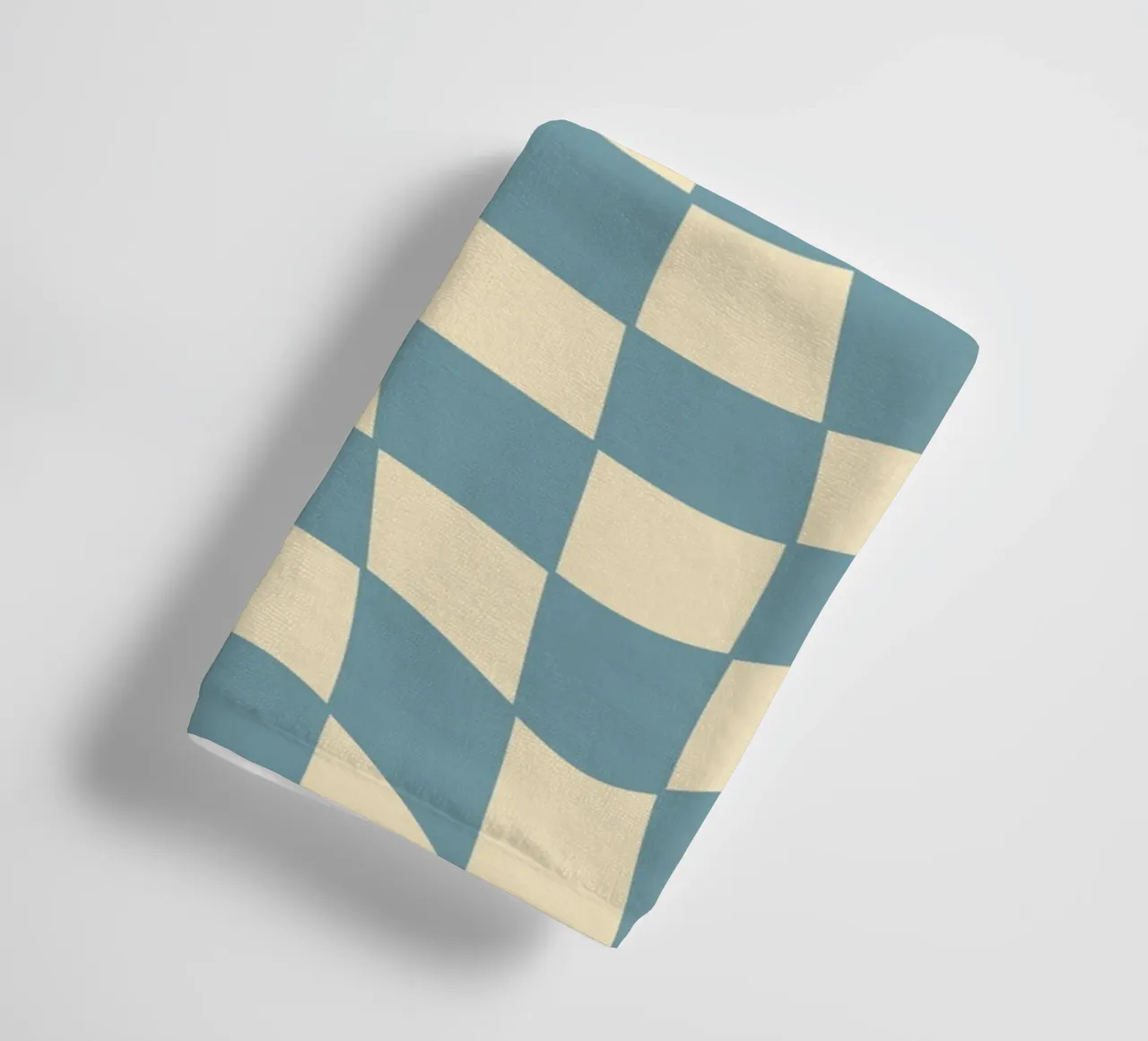 Fließendes Schachbrettmuster blau - gp with the flow asciugamano da bagno da Illustration Raissa Oltmanns