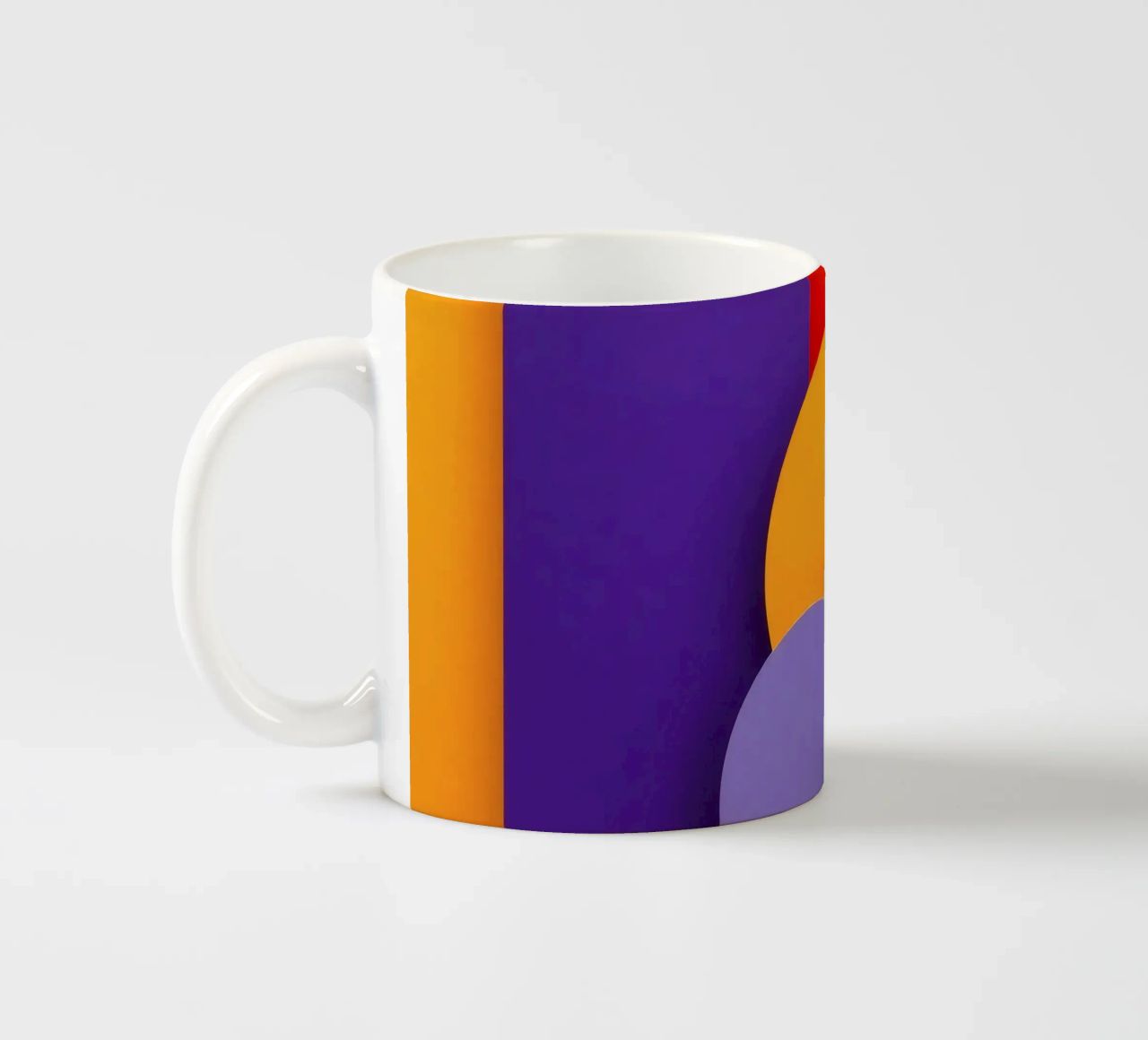 Le forme geometriche colorate creano un design astratto tazza in ceramica da DesignDoodle