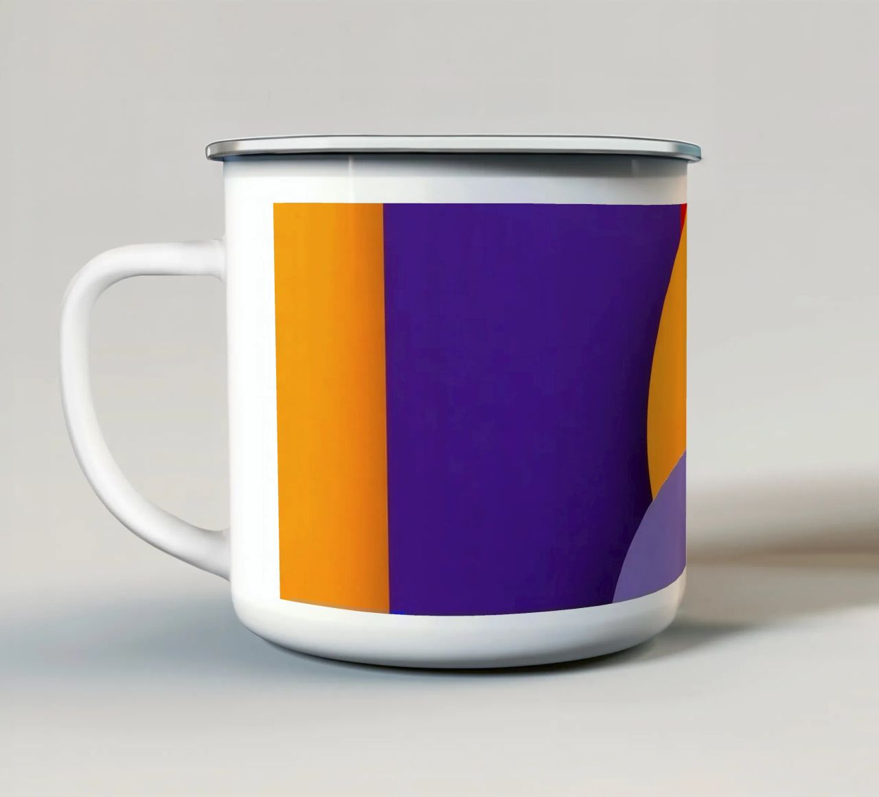Le forme geometriche colorate creano un design astratto tazza in smalto da DesignDoodle