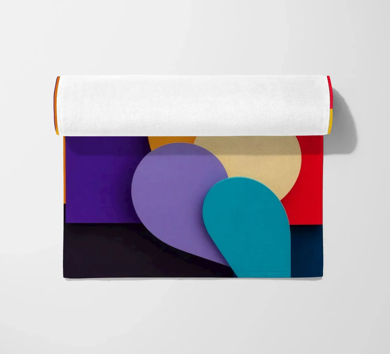 Le forme geometriche colorate creano un design astratto telo mare da DesignDoodle