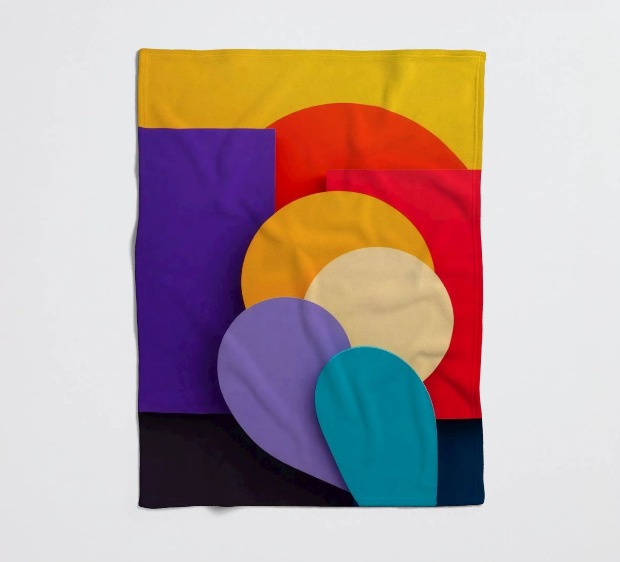 Le forme geometriche colorate creano un design astratto coperta in pile da DesignDoodle