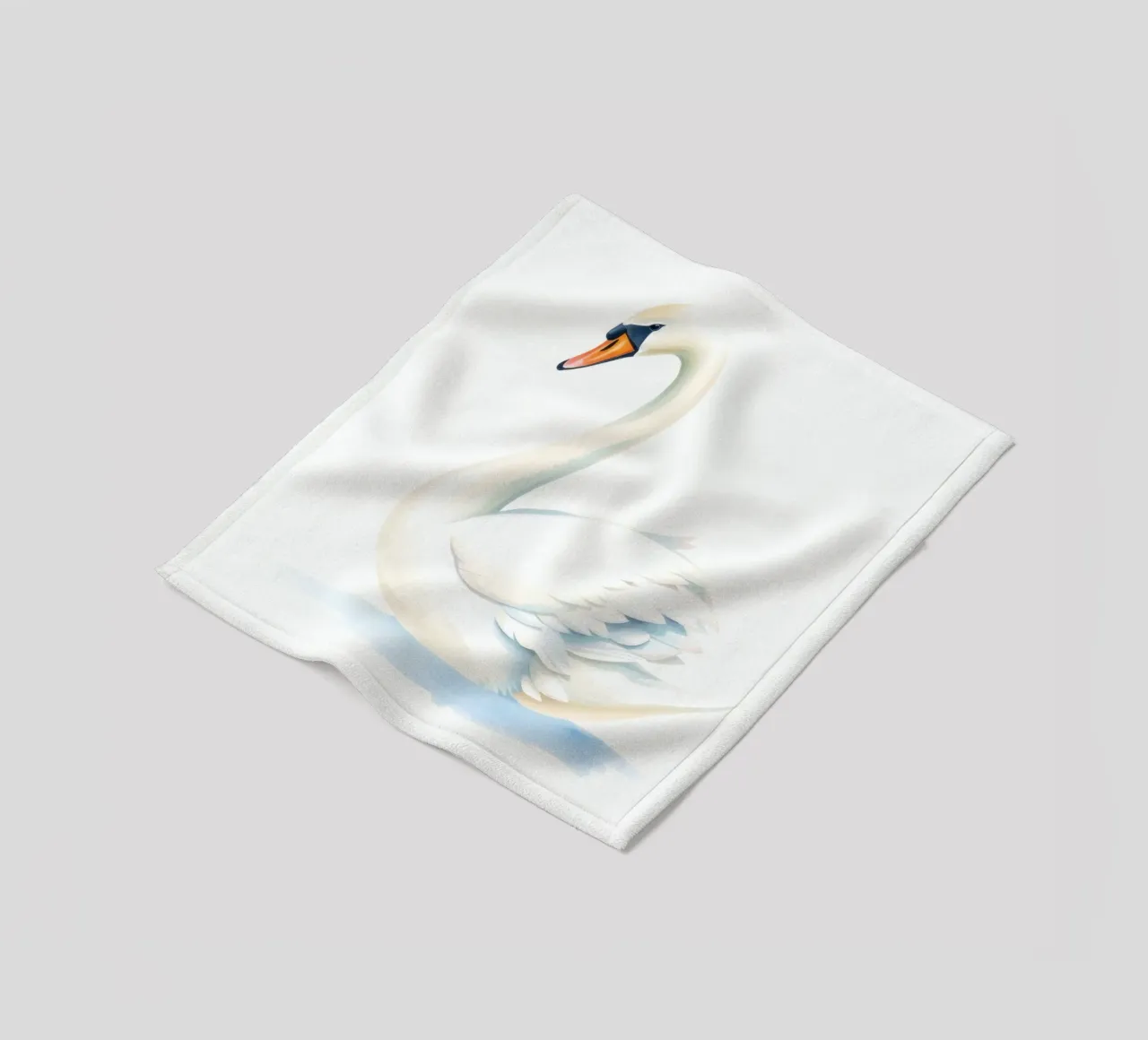 Eleganter weißer Schwan gleitet anmutig auf ruhigem Wasser Fleecedecke von DesignDoodle
