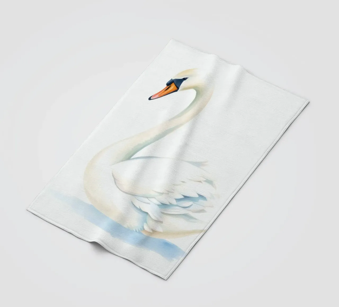 Eleganter weißer Schwan gleitet anmutig auf ruhigem Wasser Fleecedecke von DesignDoodle