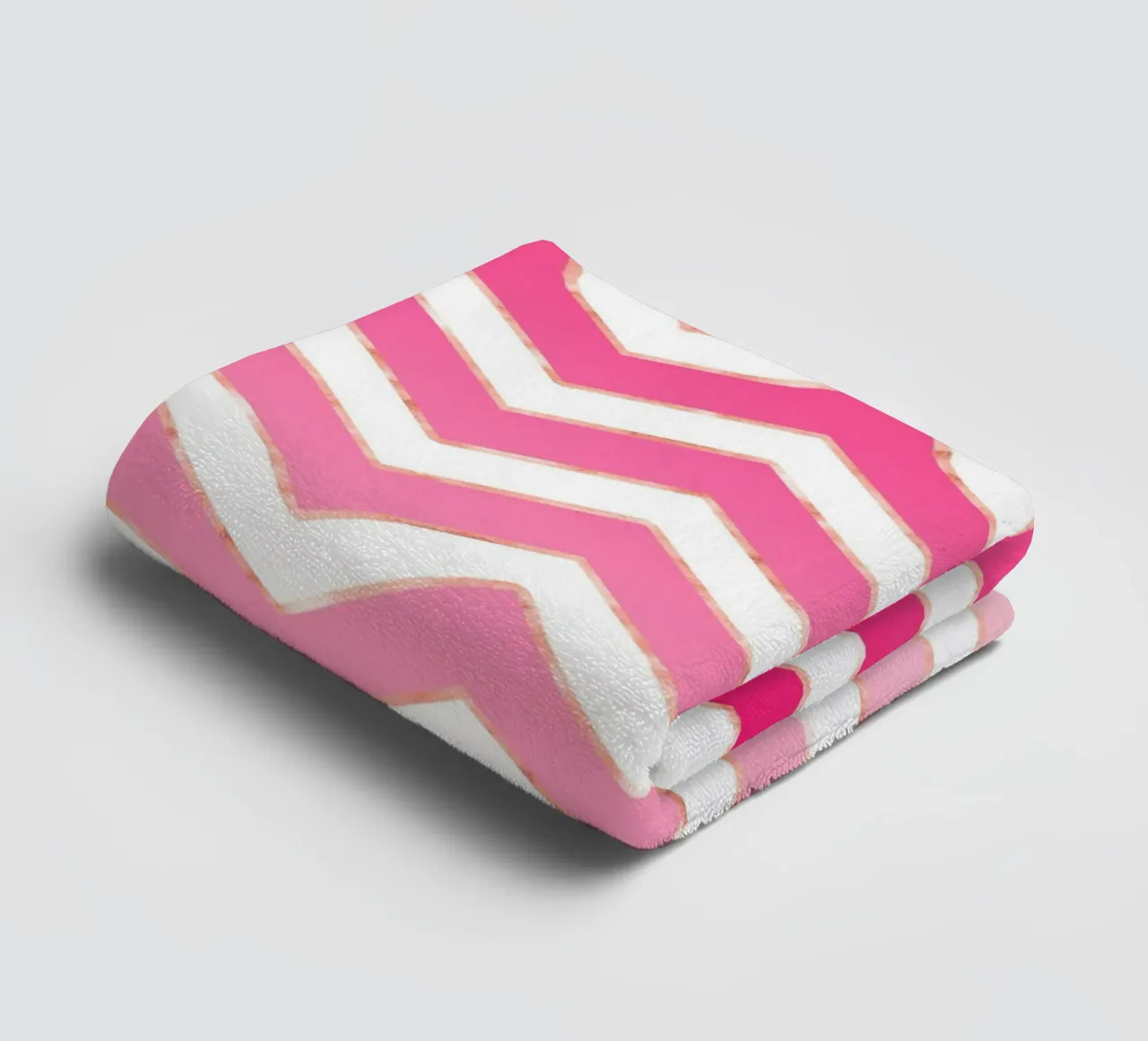 Motivo a zig zag in rosa e bianco con accenti in oro rosa asciugamano da bagno da CalliLetters