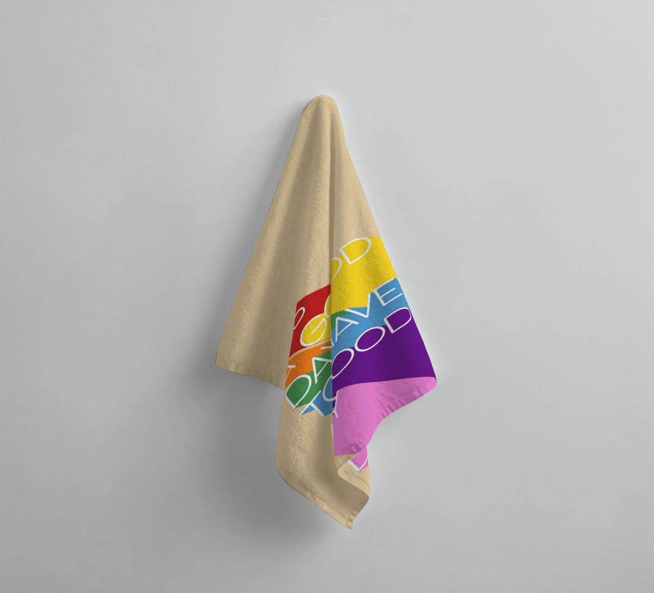 It’s a Good Day Rainbow Positive Typography Print Handtuch von showmemars