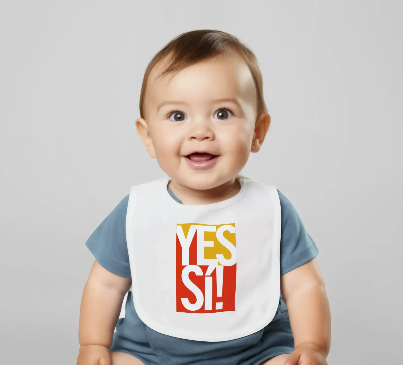 Sí! baby bib by Bo Lundberg