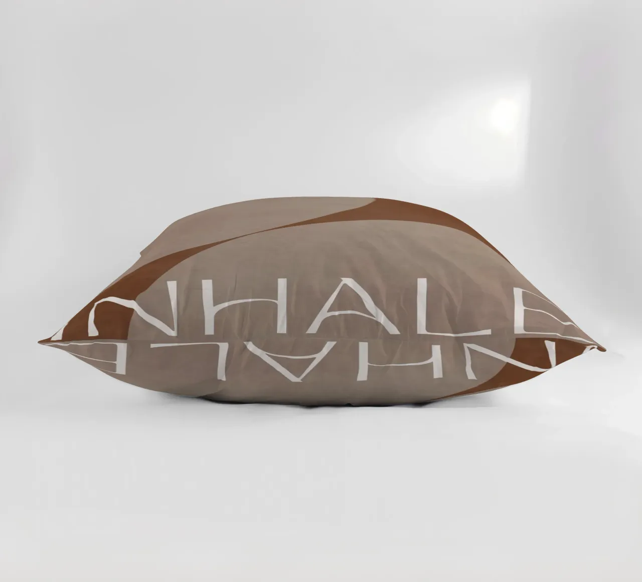 Inhale (Version 2) cuscino da treechild