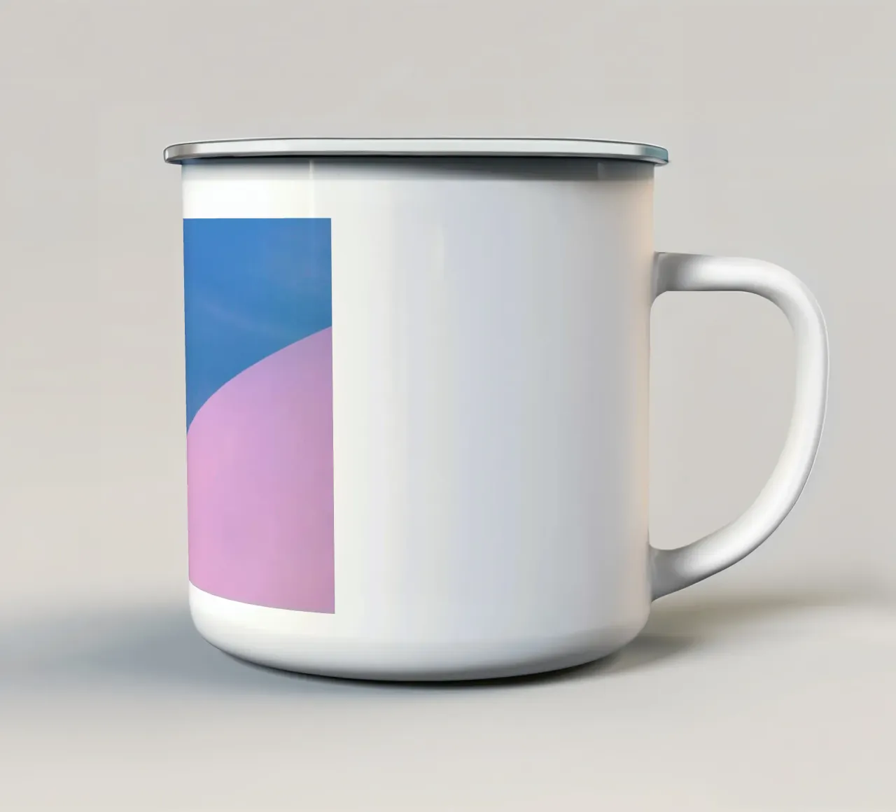 The Pile II tazza in smalto da Pale Grain