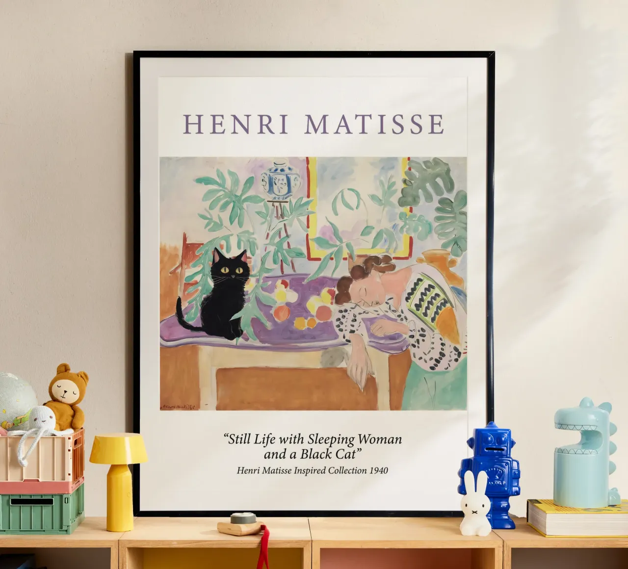 Henri Matisse, dipinto Donna addormentata con gatto poster con telaio in legno da Peaches Art Prints