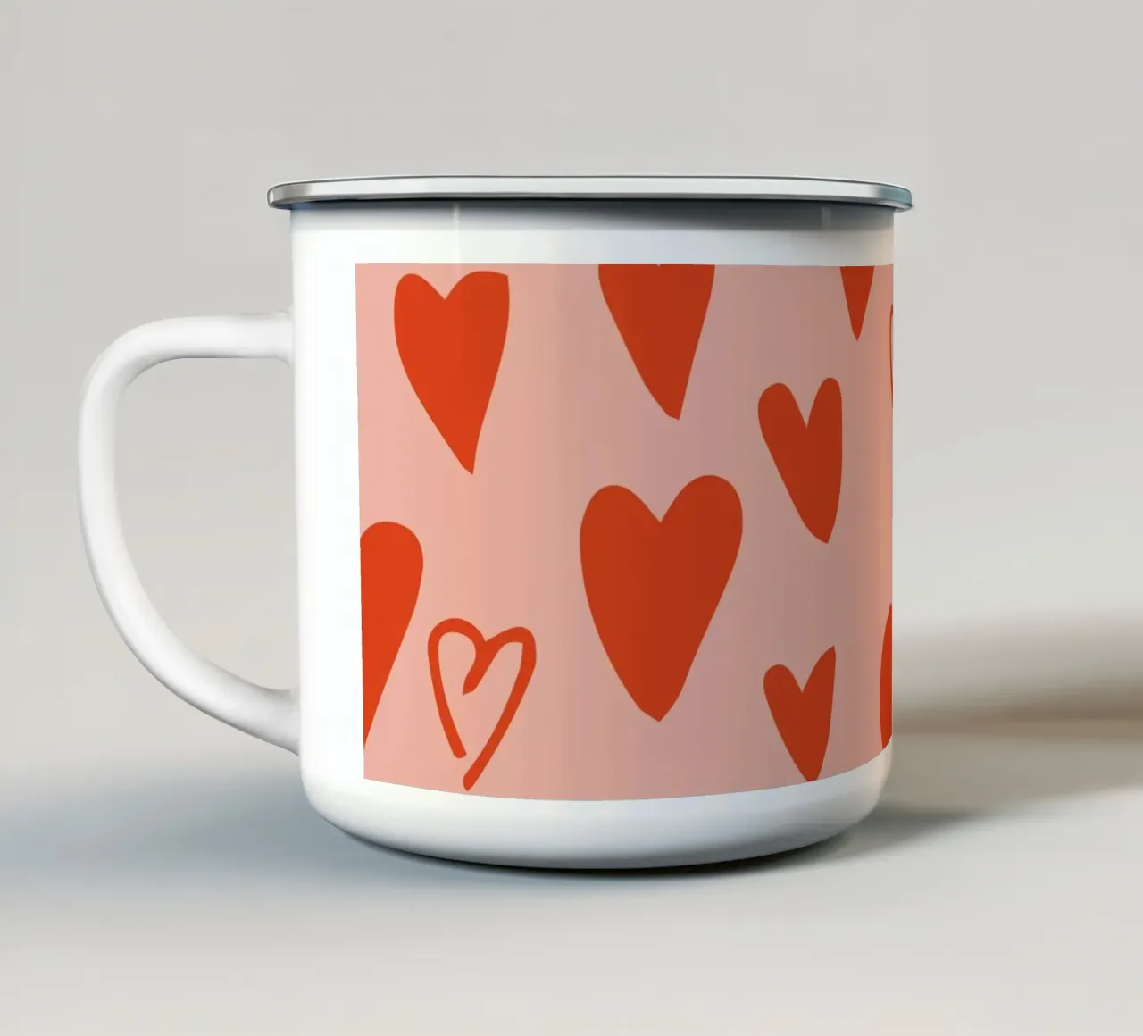 Scatter Sweetheart - Amore giocoso e retrò rosa tazza in smalto da susanacosta