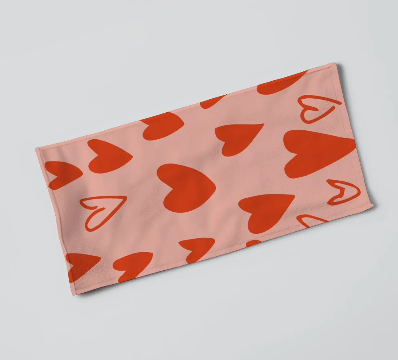 Scatter Sweetheart - Amore giocoso e retrò rosa asciugamano da bagno da susanacosta