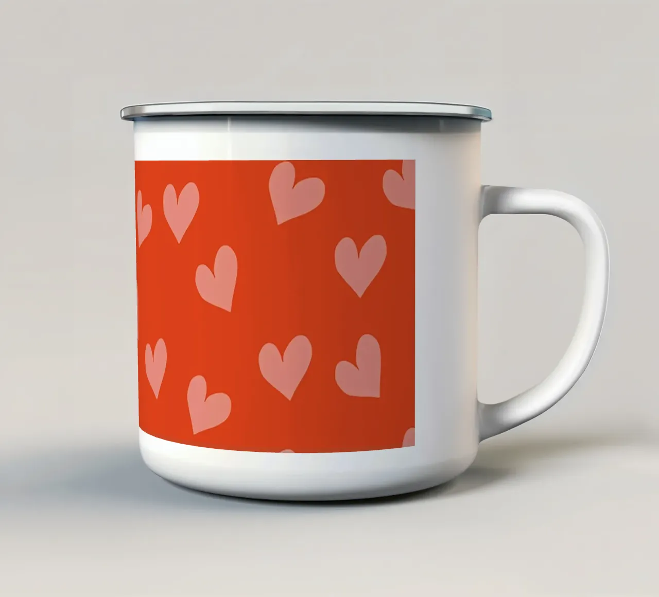 Coriandoli d'amore retrò - Cuore rosso moderno di metà secolo tazza in smalto da susanacosta