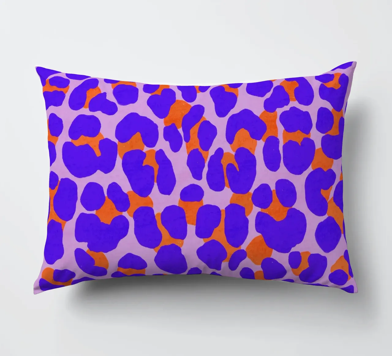 Motivo leopardato. Moderno con viola e arancione. cuscino da CalliLetters