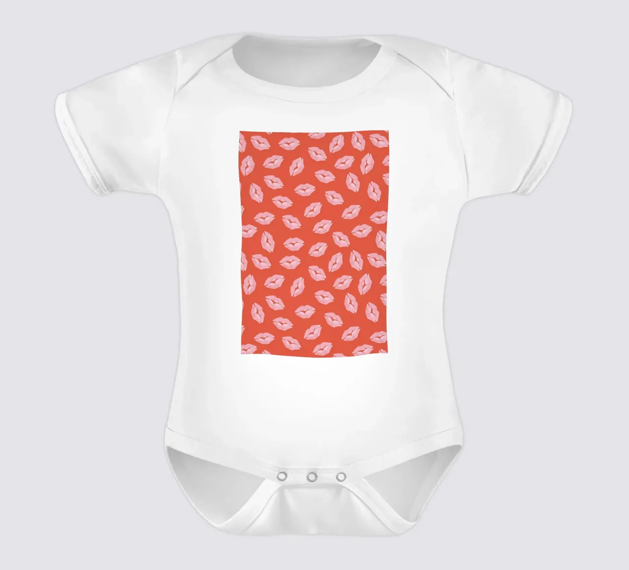 Kisses short-sleeve baby romper by Kind of Style
