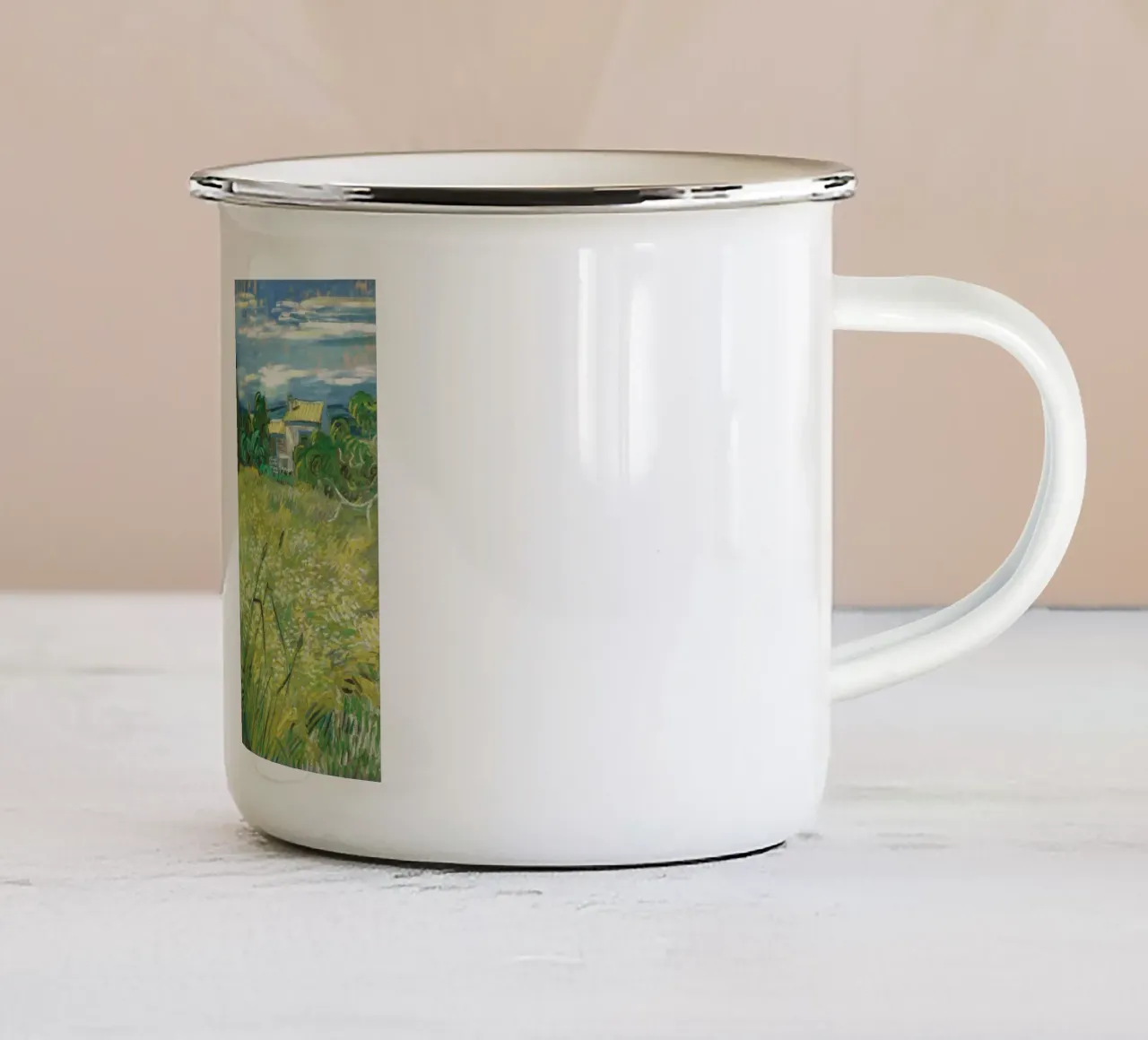 Vincent van Gogh - Campo di grano verde con cipresso tazza in smalto da Timeless Artworks