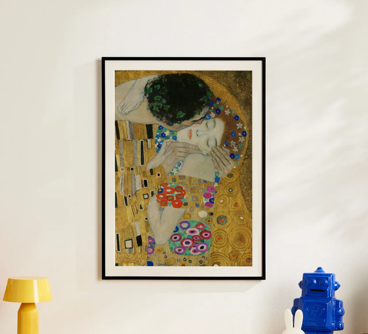 Gustav Klimt - Il bacio (particolare) poster con telaio in plastica da Timeless Artworks