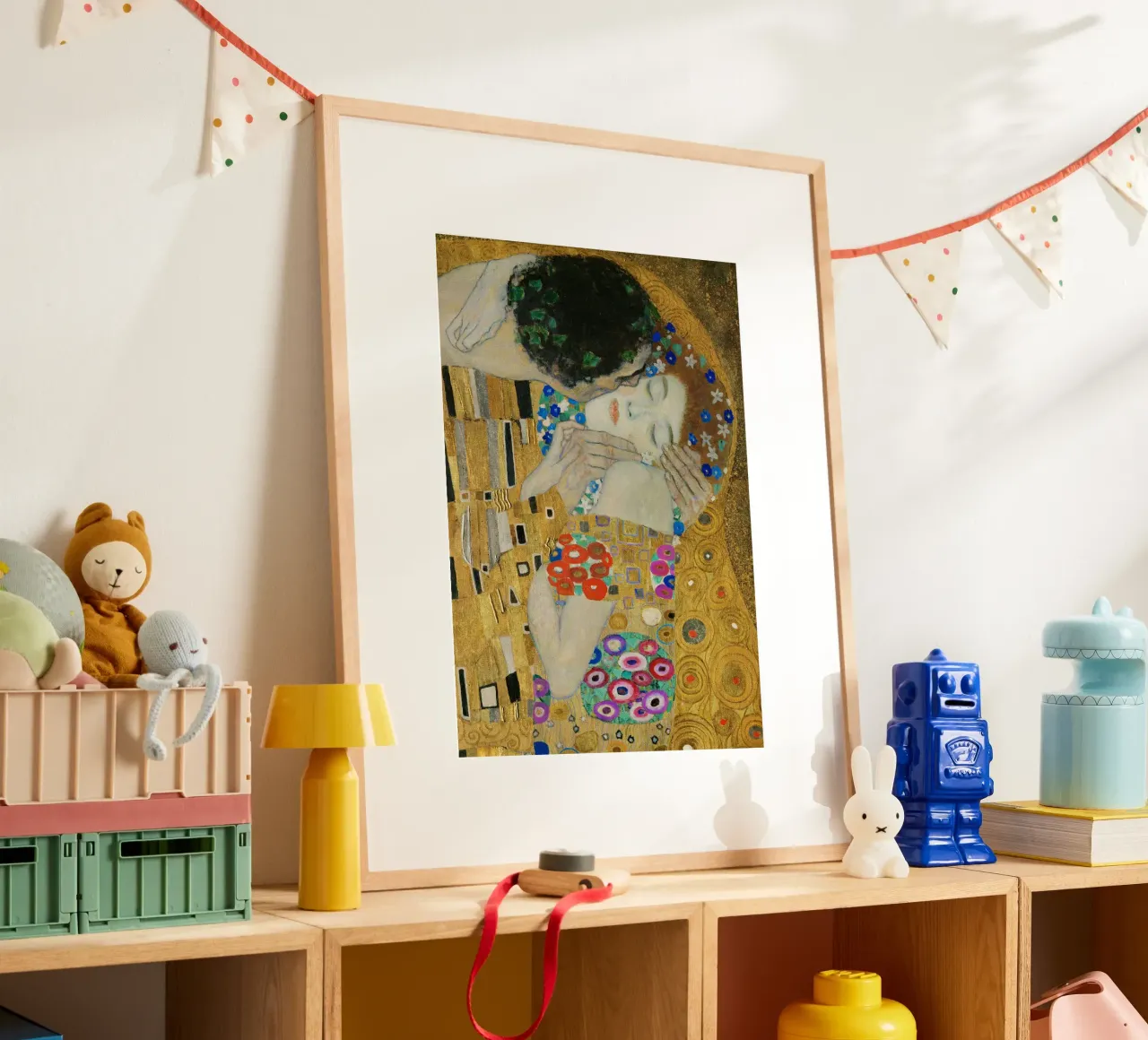 Gustav Klimt - Il bacio (particolare) poster con telaio in plastica da Timeless Artworks