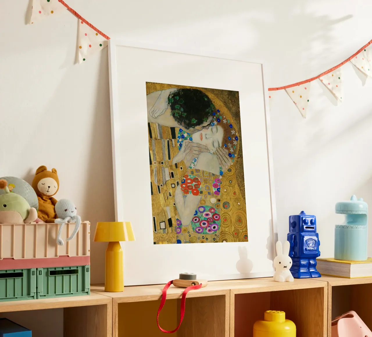 Gustav Klimt - Il bacio (particolare) poster con telaio in plastica da Timeless Artworks