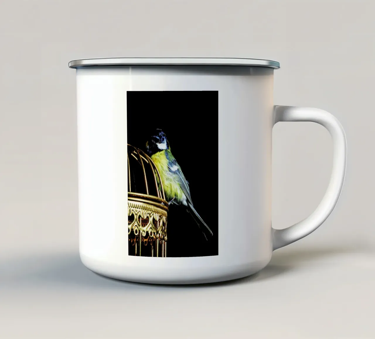Birds Everywhere 9 tazza in smalto da Günther Egger