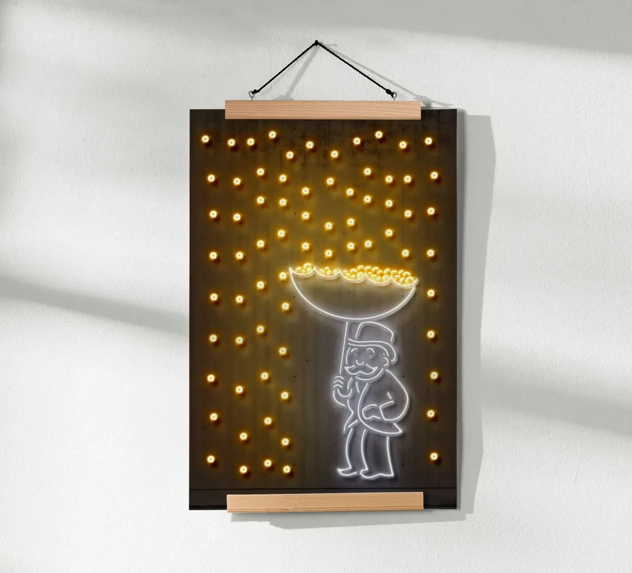 Money Rain poster con telaio in legno da Octavian