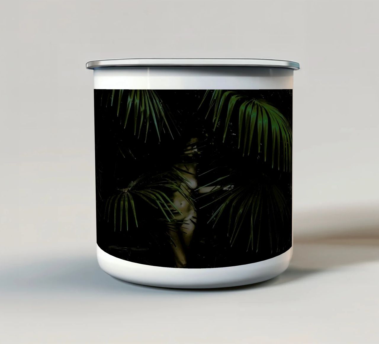 Palm Lover tazza in smalto da Matevž Kosterov