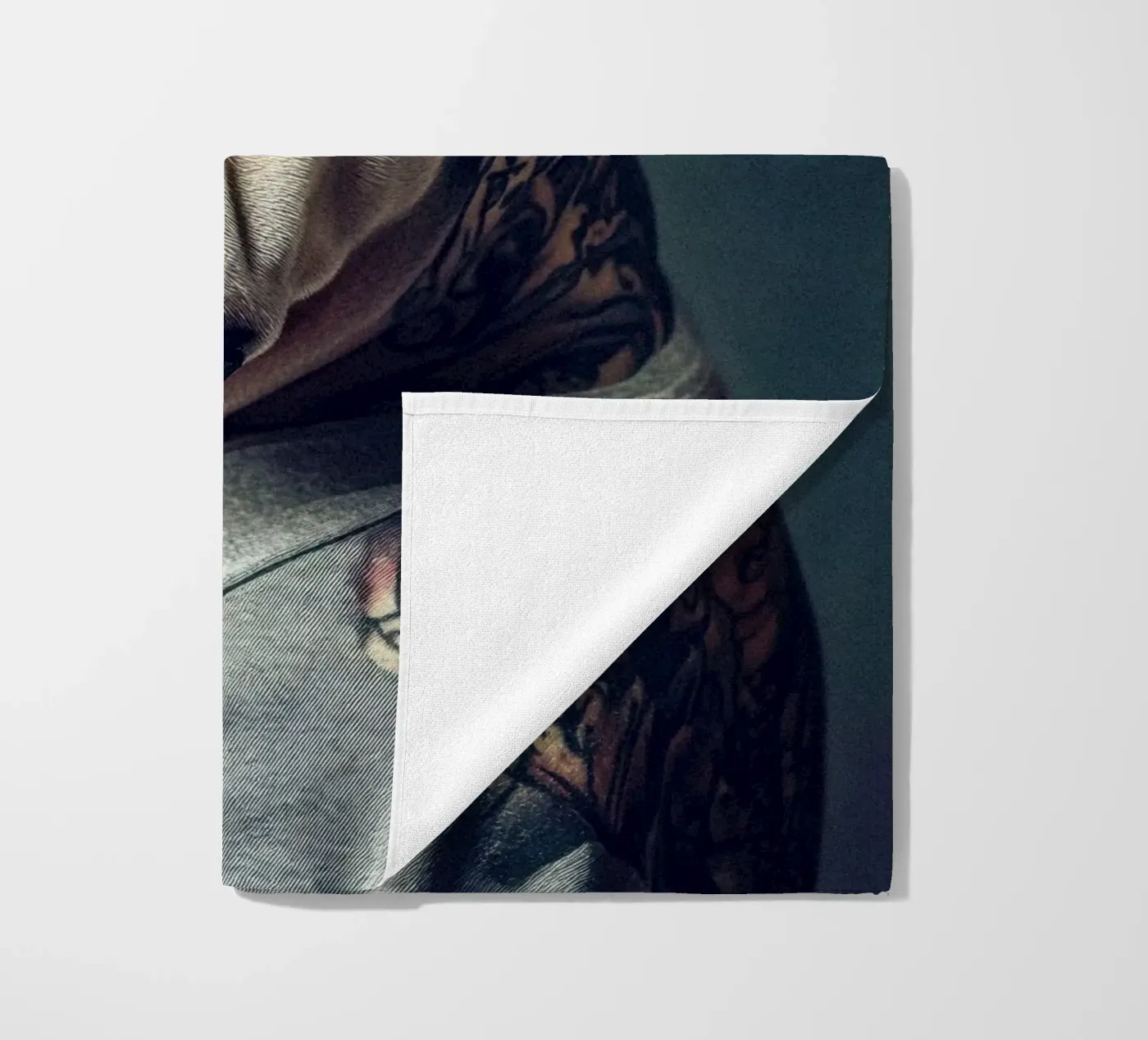 Milo strandhanddoek van Affiches Chien Originales – Dogland