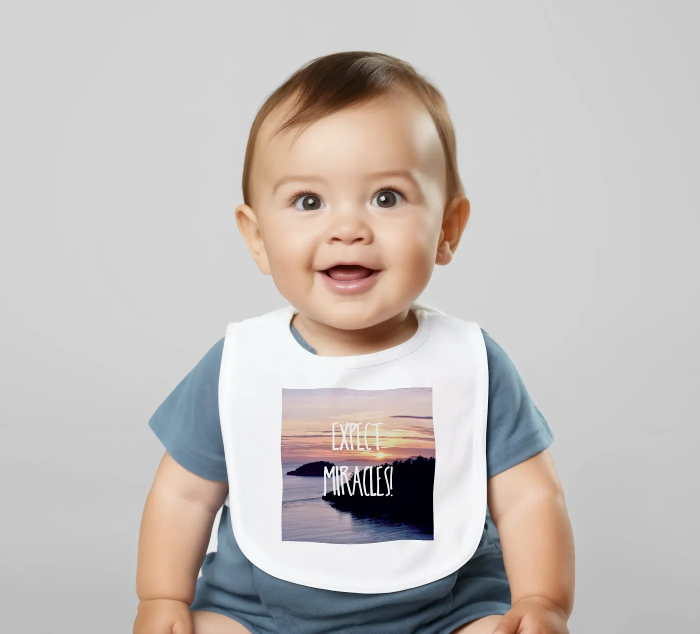 Expect Miracles baby slabbetje van Robin Delean