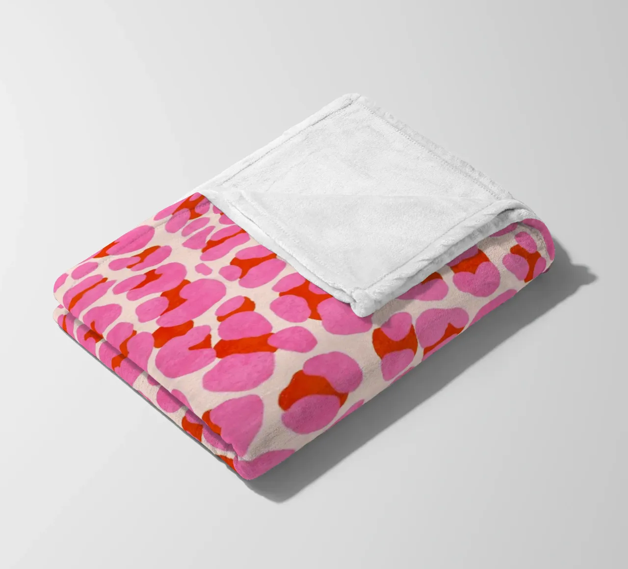 Leopard pattern. Modern in pink, red and abricot. With heart. fleece blanket by CalliLetters