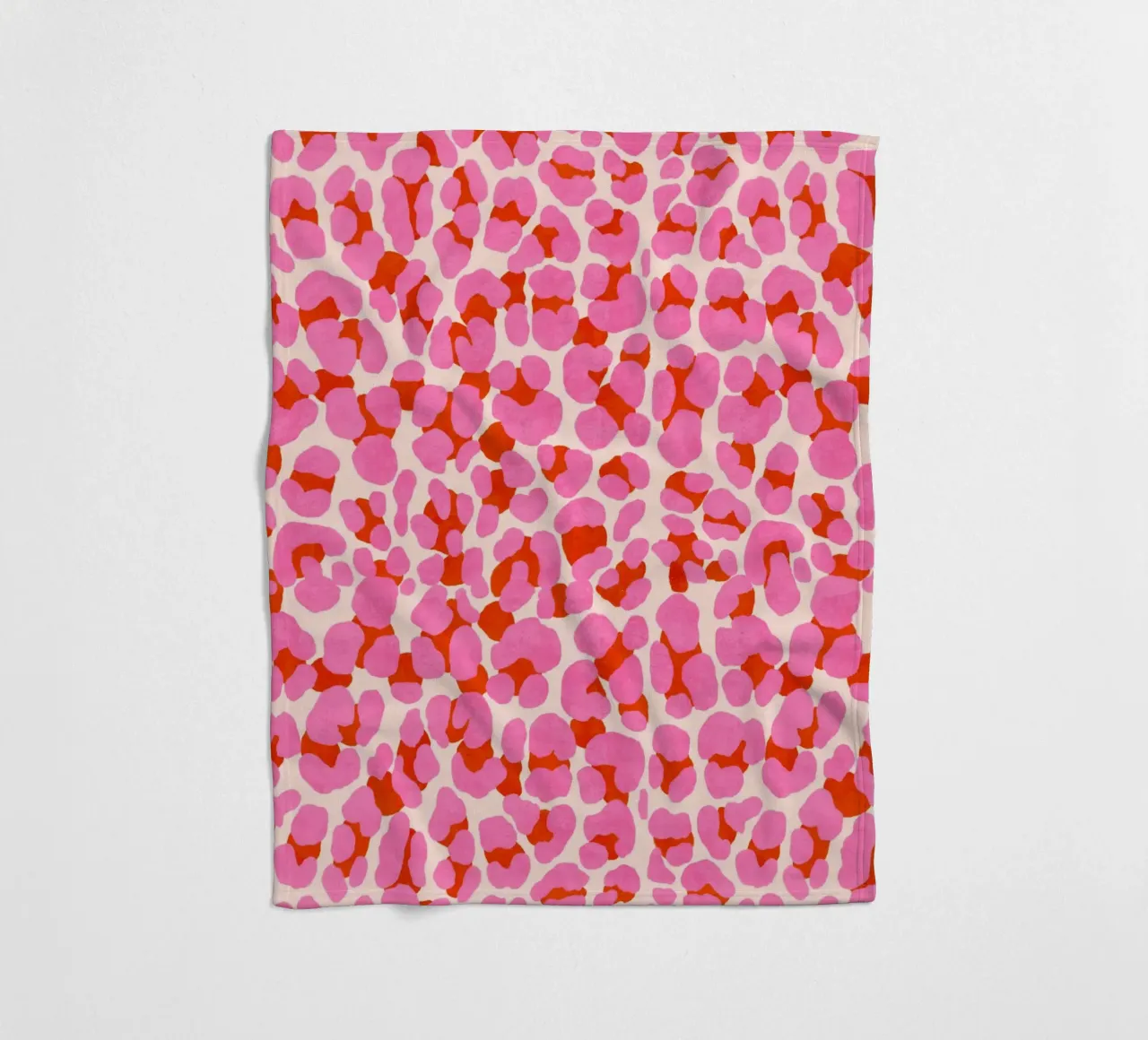 Leopard pattern. Modern in pink, red and abricot. With heart. fleece blanket by CalliLetters