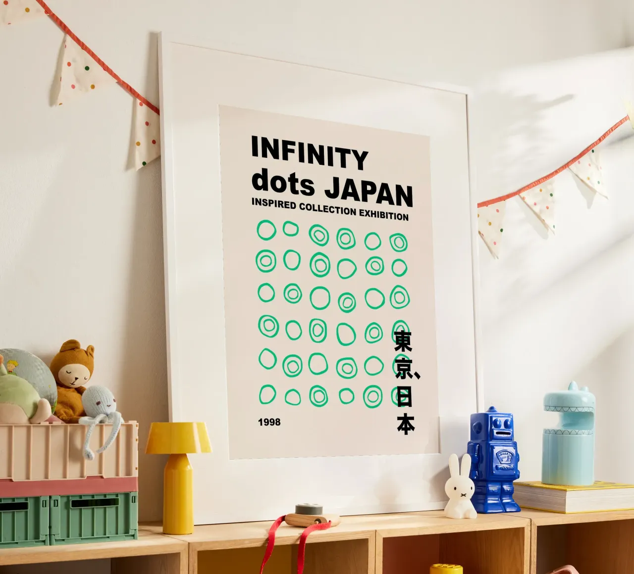 Infinito astratto a pois verdi, grafica di ispirazione giapponese poster con telaio in alluminio da Peaches Art Prints