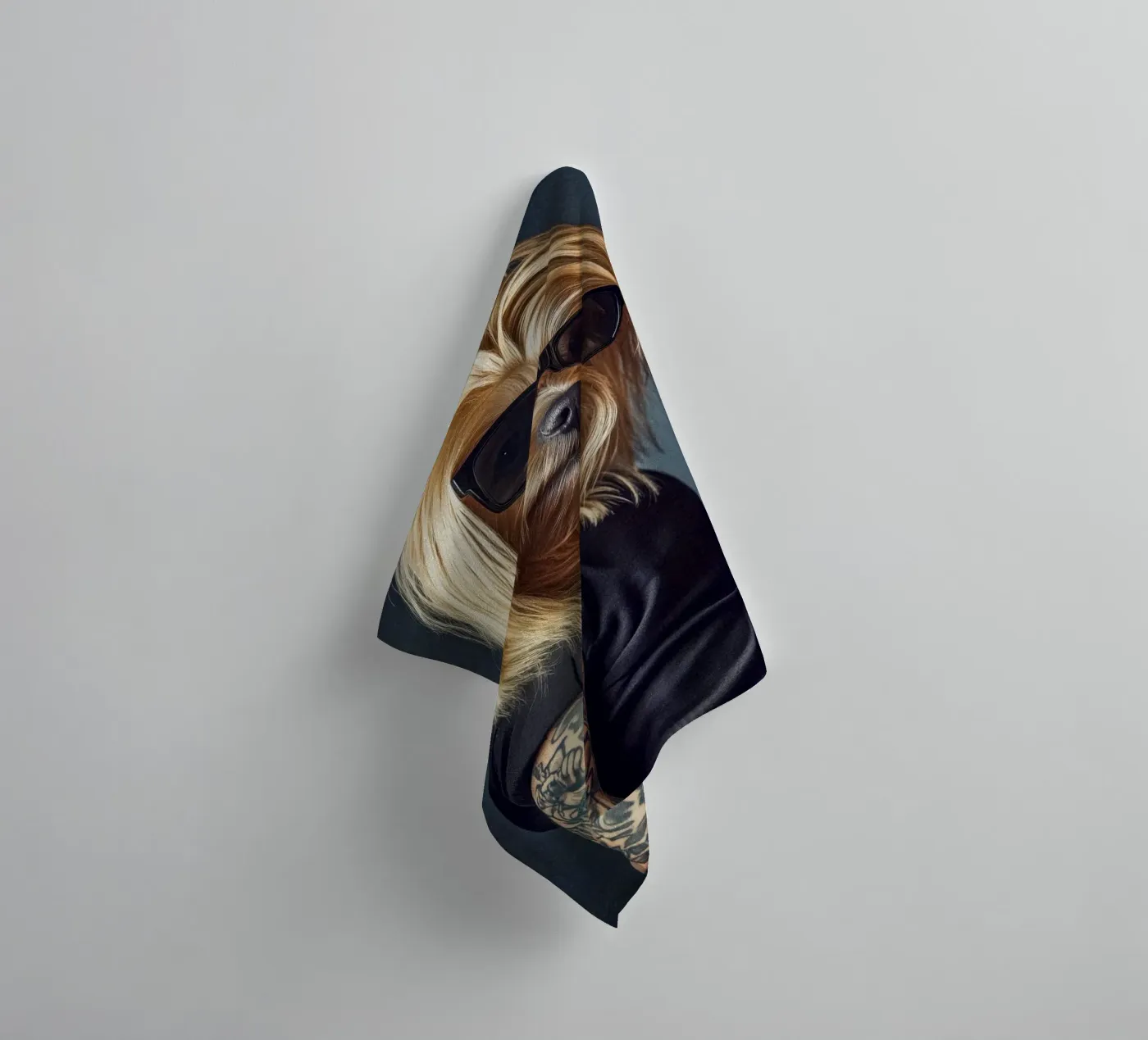 Juno towel by Affiches Chien Originales – Dogland