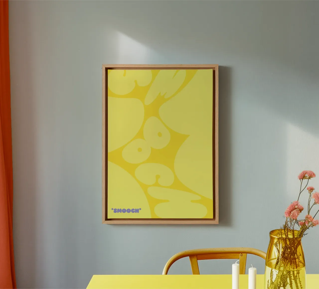 smooch yellow tela con Cornice a cassetta da Laura Saggau