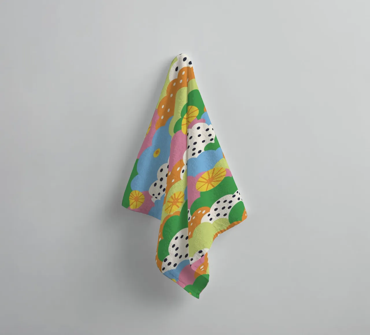 Cloudy pattern badhanddoek van GigiRosado