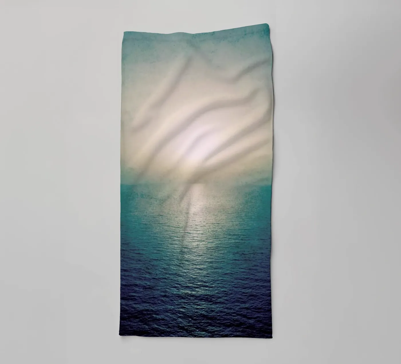 Oceanic Handtuch von Angelo Cerantola