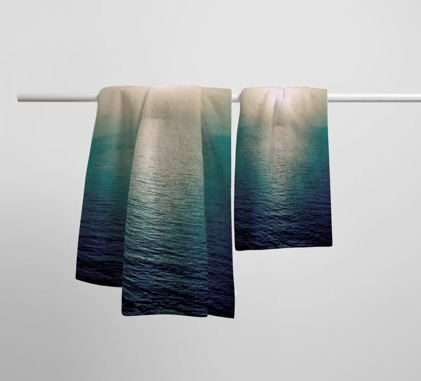 Oceanic Handtuch von Angelo Cerantola