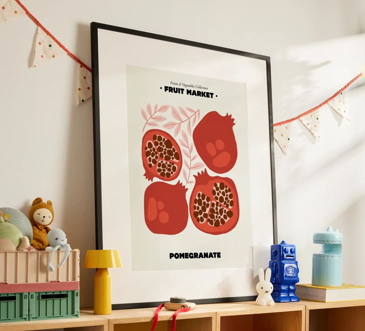 Der Obstmarkt, Granatapfel Illustration maximalist Poster mit Holzrahmen von Peaches Art Prints