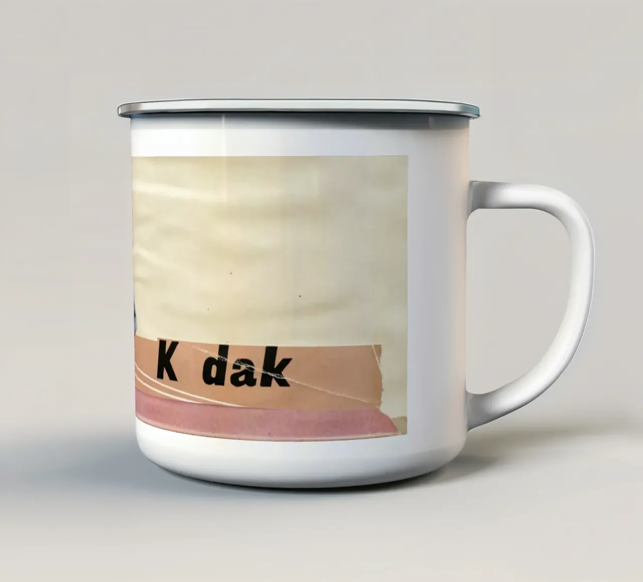 Il vincitore tazza in smalto da Cassia Beck Collage
