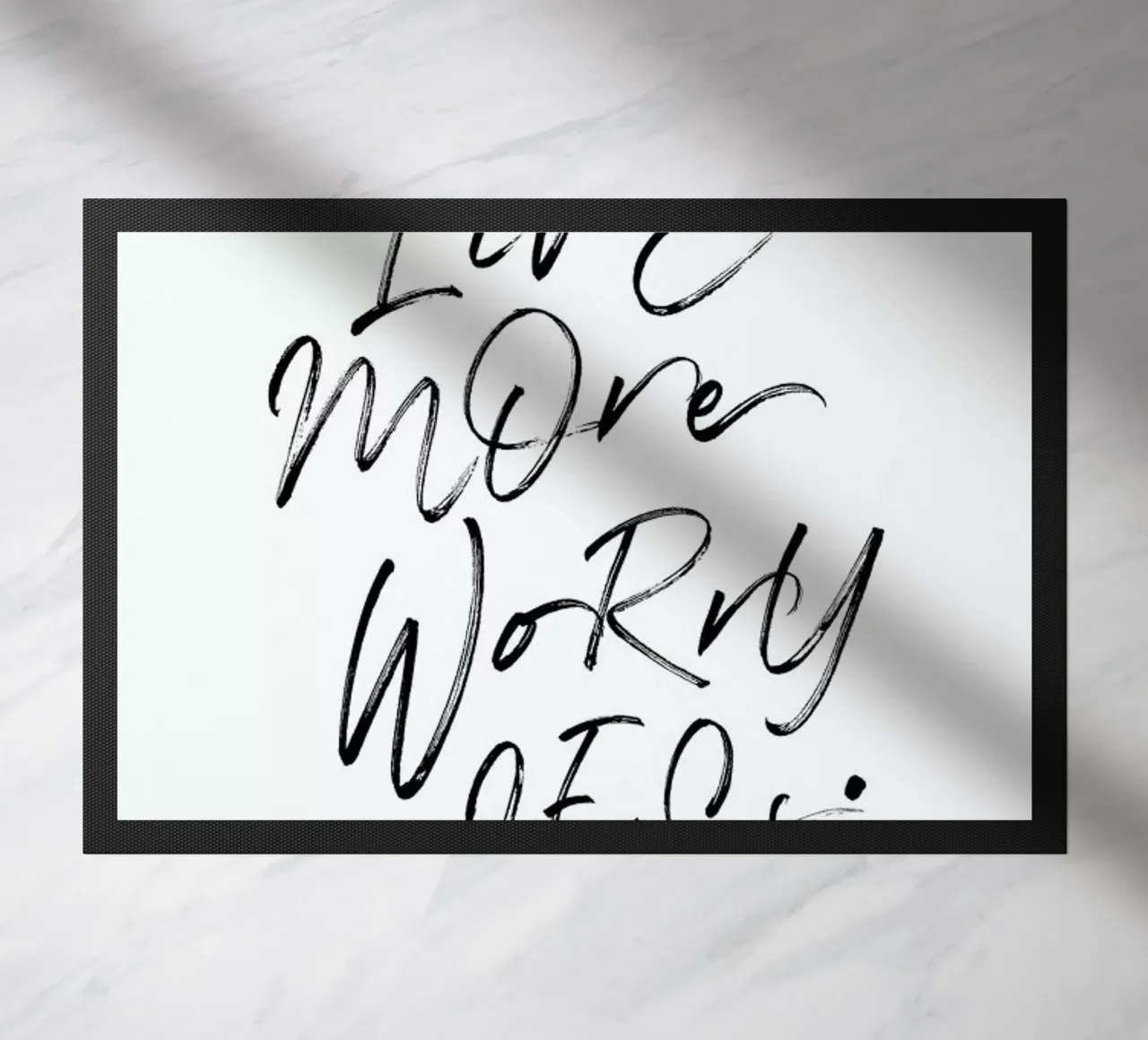 Live More Black and White zerbino da Honeymoon Hotel